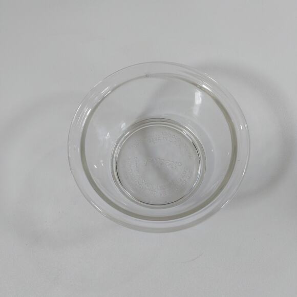 Pyrex 8200 1⅔ Cup Clear Glass Bowl 390 ml - Picture 3 of 4